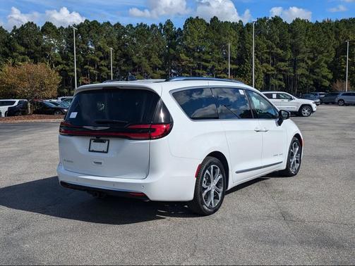 2026 Chrysler Pacifica L