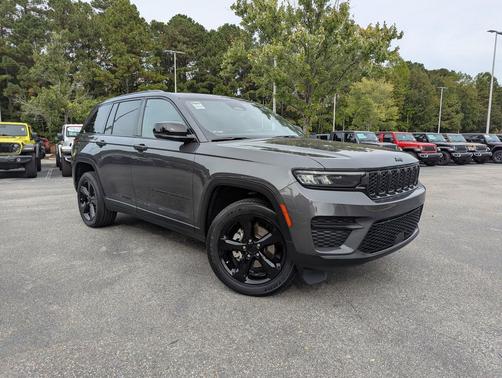 2023 Jeep Grand Cherokee Altitude