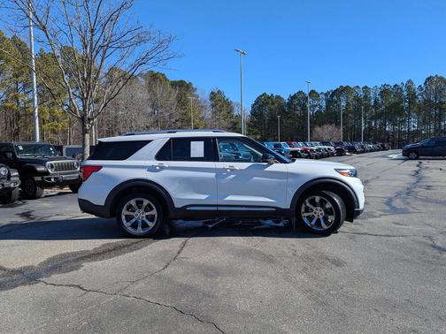 2020 Ford Explorer Platinum