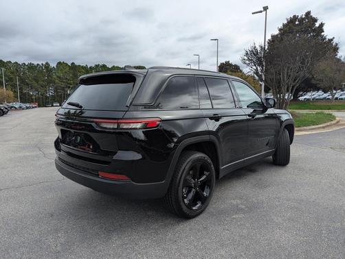 2023 Jeep Grand Cherokee Altitude