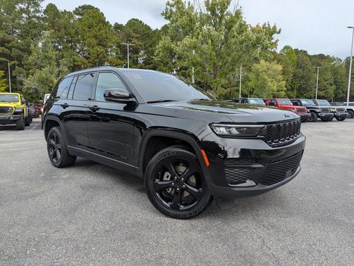 2023 Jeep Grand Cherokee Altitude
