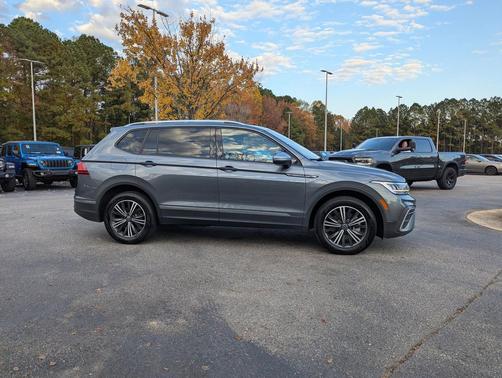 2024 Volkswagen Tiguan 2.0T Wolfsburg Edition