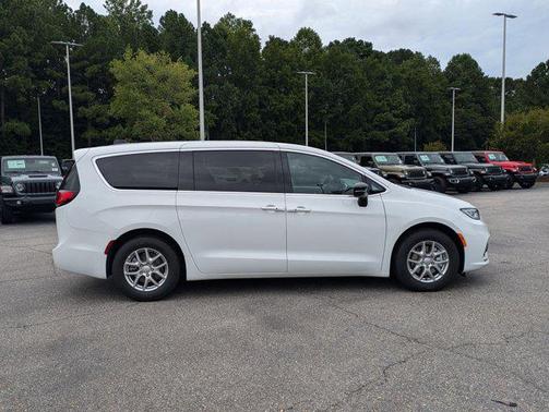 2026 Chrysler Pacifica L