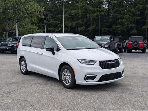 2026 Chrysler Pacifica L