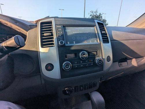 2021 Nissan Frontier SV