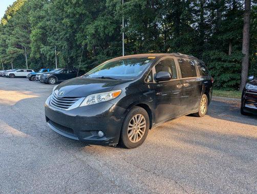2012 Toyota Sienna XLE
