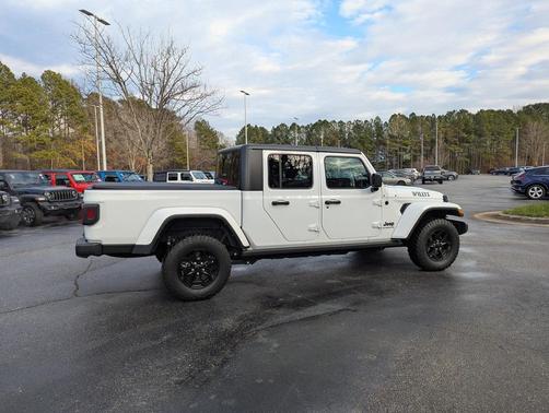 2021 Jeep Gladiator Willys 4x4