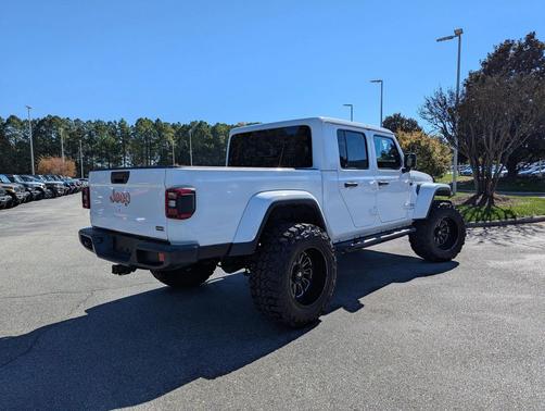 2022 Jeep Gladiator Overland