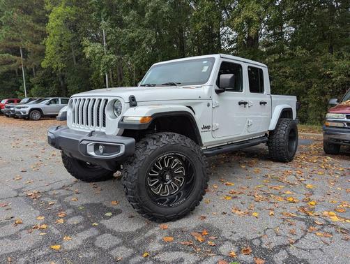 2022 Jeep Gladiator Overland