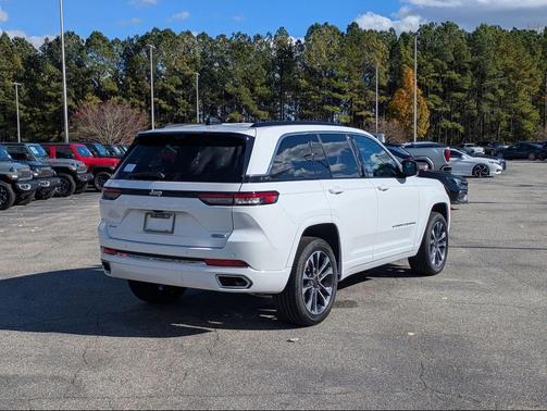 2025 Jeep Grand Cherokee Overland