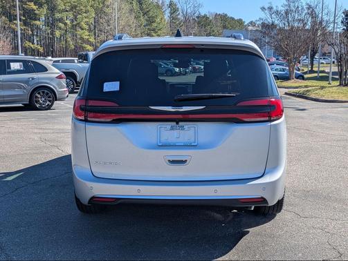 2026 Chrysler Pacifica L