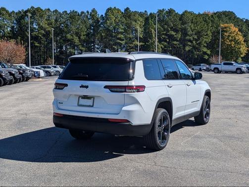 2025 Jeep Grand Cherokee L Altitude