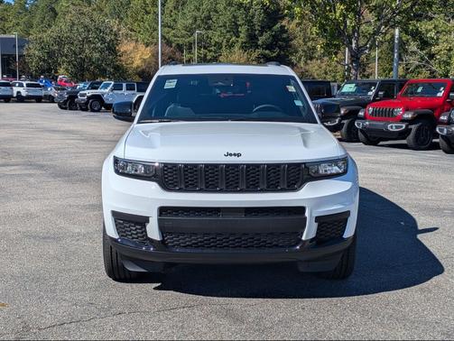 2025 Jeep Grand Cherokee L Altitude
