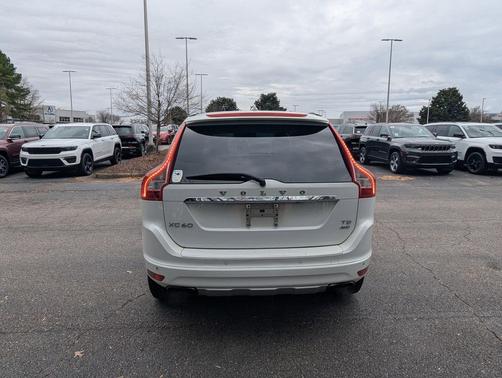 2016 Volvo XC60 T5 Premier