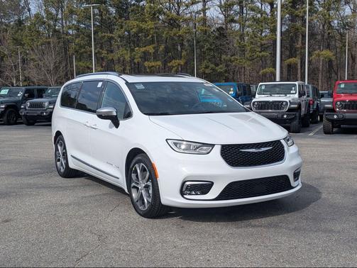 2026 Chrysler Pacifica L