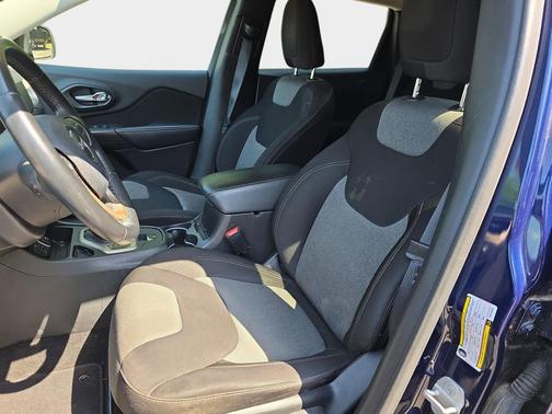 True Blue Pearlcoat 2015 Jeep Cherokee Sport