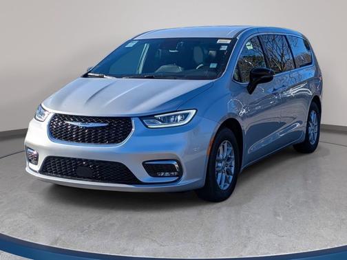 Silver Mist Clearcoat 2026 Chrysler Pacifica L