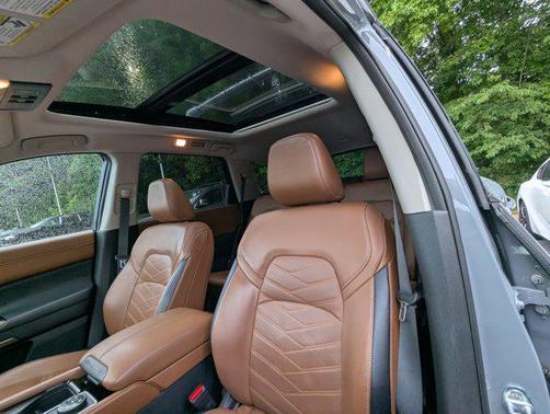 2022 Nissan Pathfinder Platinum 4WD