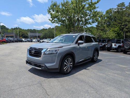 2022 Nissan Pathfinder Platinum 4WD
