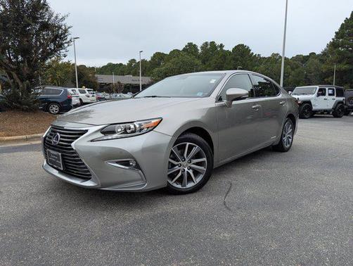2016 Lexus ES 300h Base