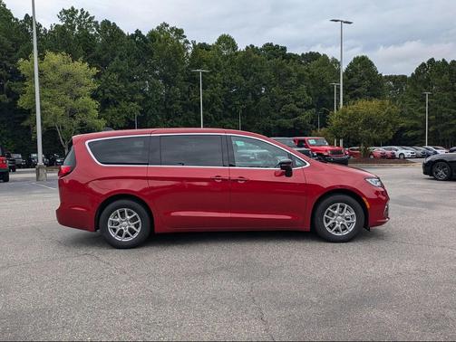 2026 Chrysler Pacifica L