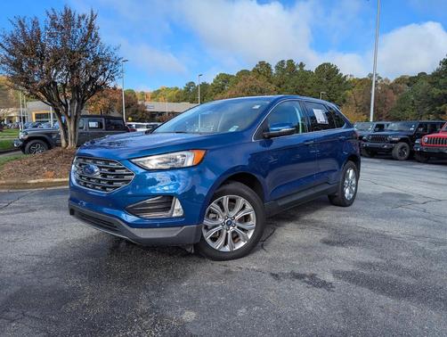 2022 Ford Edge Titanium