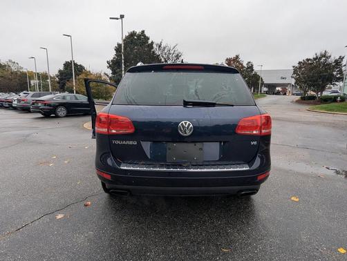 2012 Volkswagen Touareg VR6 Lux