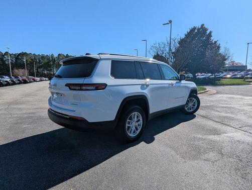 2024 Jeep Grand Cherokee L Laredo