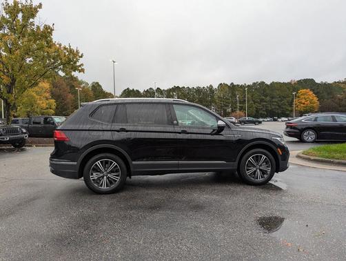 2024 Volkswagen Tiguan 2.0T Wolfsburg Edition