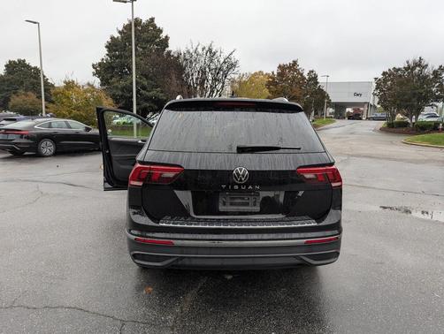 2024 Volkswagen Tiguan 2.0T Wolfsburg Edition