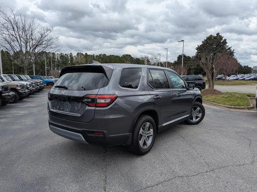2023 Honda Pilot AWD EX-L 7 Passenger