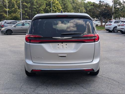 2026 Chrysler Pacifica L