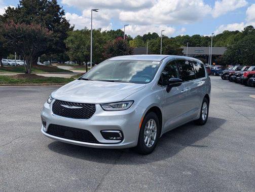 2026 Chrysler Pacifica L