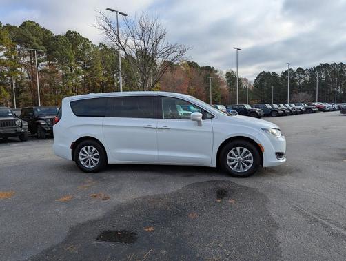 2019 Chrysler Pacifica Touring Plus