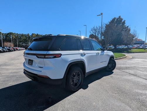 2024 Jeep Grand Cherokee 4xe Trailhawk