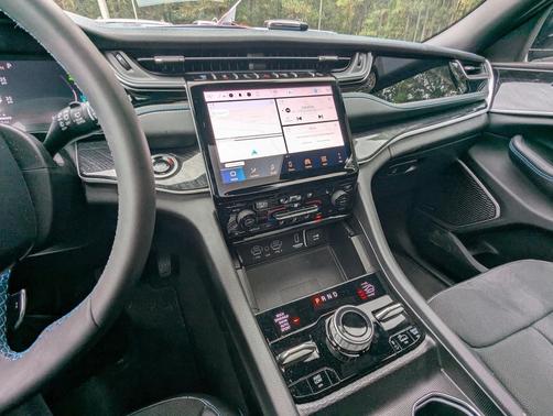 2024 Jeep Grand Cherokee 4xe Trailhawk