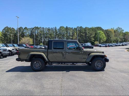 2025 Jeep Gladiator Sport S