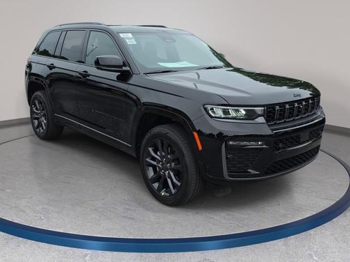 Diamond Black Crystal Pearlcoat 2026 Jeep Grand Cherokee Limited