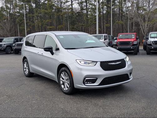 Silver Mist Clearcoat 2026 Chrysler Pacifica L