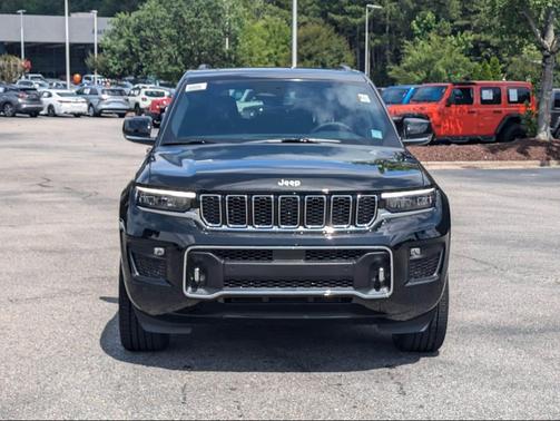 2025 Jeep Grand Cherokee Overland
