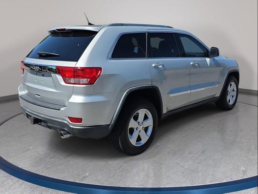Bright Silver Metallic Clearcoat 2012 Jeep Grand Cherokee Laredo