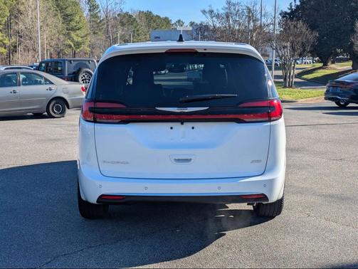 2026 Chrysler Pacifica L