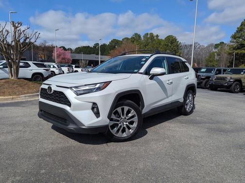 2023 Toyota RAV4 XLE Premium