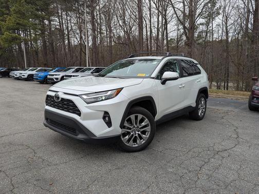 2023 Toyota RAV4 XLE Premium
