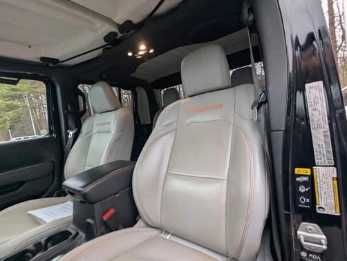 2022 Jeep Gladiator Mojave 4x4