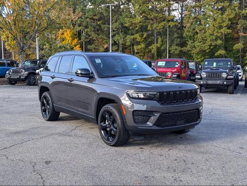 2025 Jeep Grand Cherokee Altitude