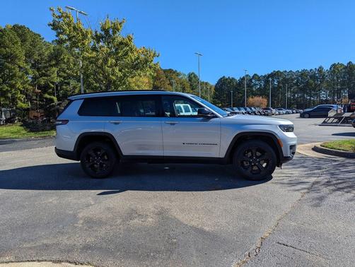 2023 Jeep Grand Cherokee L Altitude