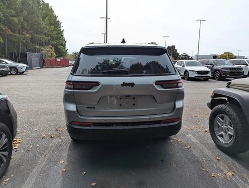2023 Jeep Grand Cherokee L Altitude