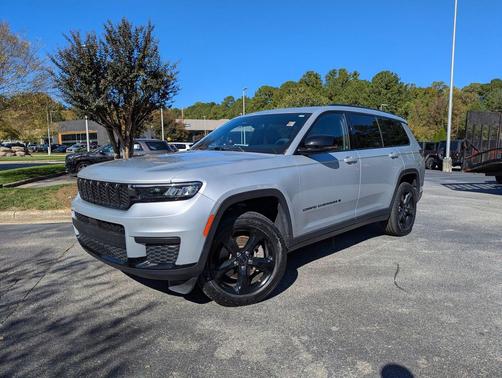 2023 Jeep Grand Cherokee L Altitude