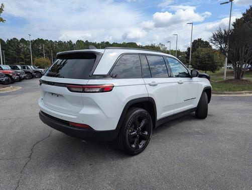 2023 Jeep Grand Cherokee Altitude